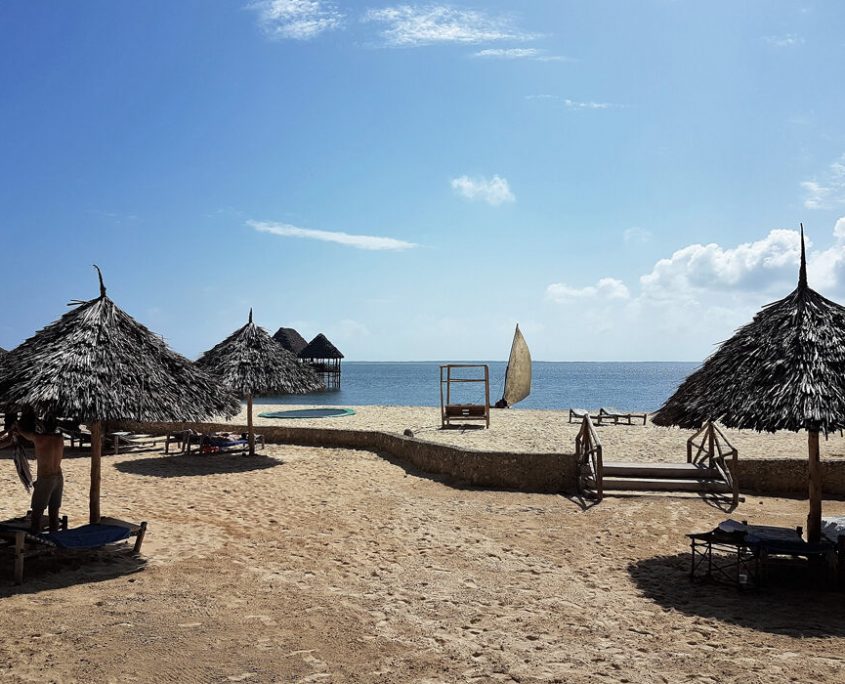 Vue sur l'océan Indien depuis l'hôtel Paradise Beach à Zanzibar